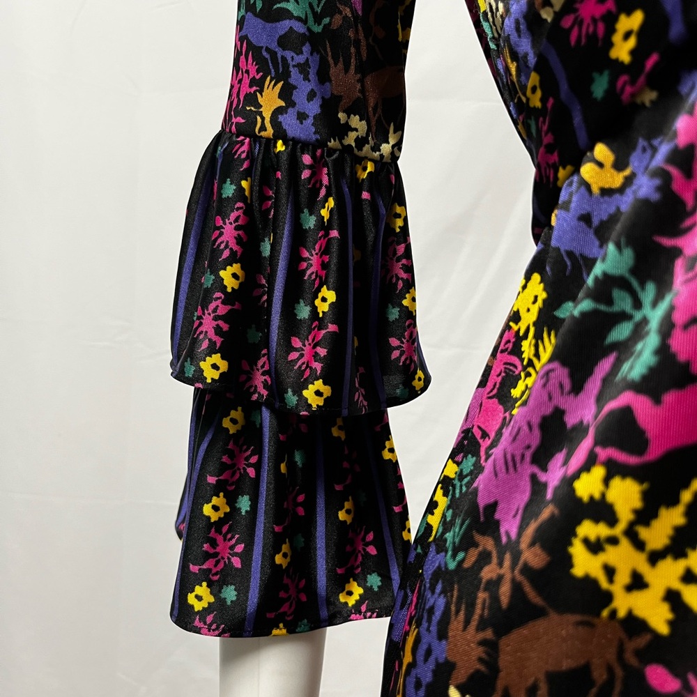 VTG Betsey Johnson Mini Dress Women 2 Black Graphic Jersey Knit Ruffles - Picture 4 of 10